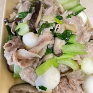 簡単　青梗菜と生シイタケと豚肉中華炒め